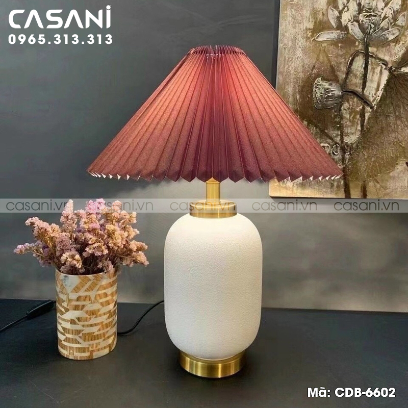 Cách chọn đèn bàn đẹp cho không gian khách sạn